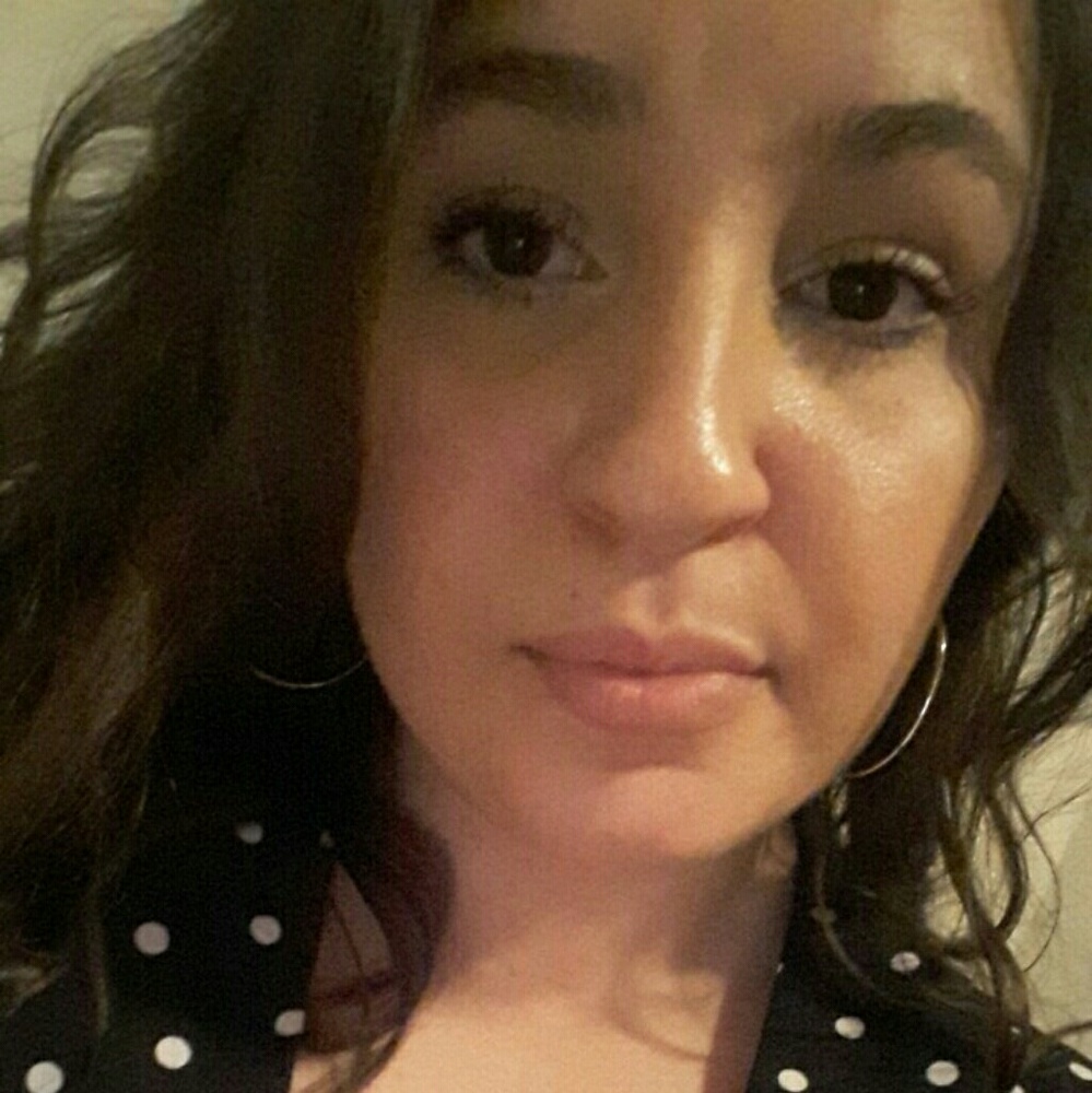 Meet your Posher, Hannah